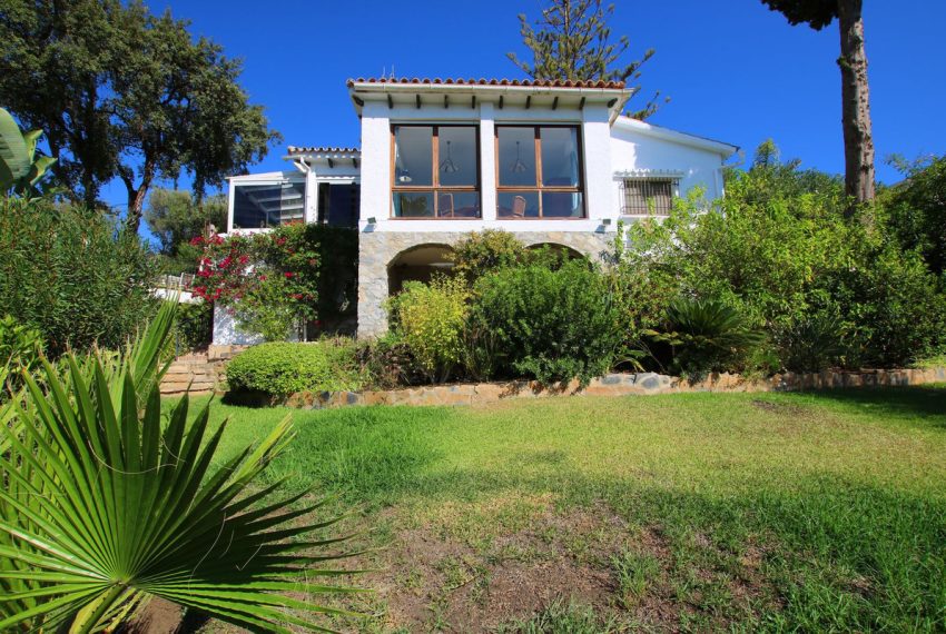 R4425820-Villa-For-Sale-El-Rosario-Detached-4-Beds-350-Built-2