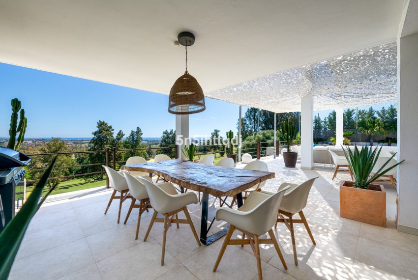 R4436629-Villa-For-Sale-Benahavis-Detached-8-Beds-1089-Built-2