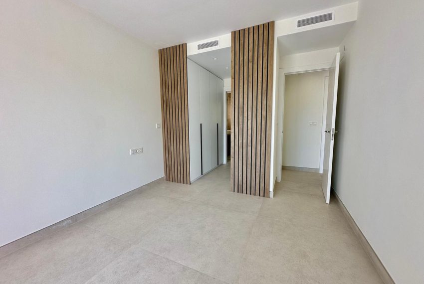 R4450825-Apartment-For-Sale-La-Quinta-Middle-Floor-3-Beds-120-Built-16