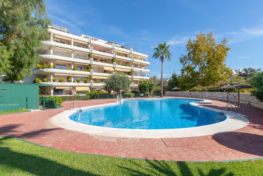 R4577386-Apartment-For-Sale-Guadalmina-Alta-Penthouse-Duplex-3-Beds-166-Built