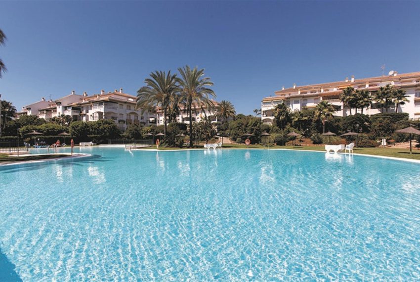 R4599880-Apartment-For-Sale-Nueva-Andalucia-Middle-Floor-3-Beds-117-Built-8