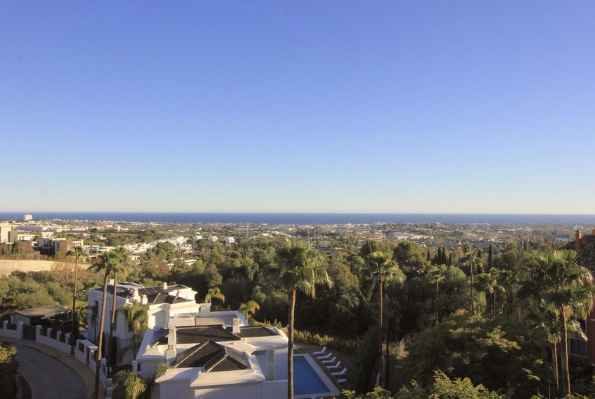 R4622590-Apartment-For-Sale-Monte-Halcones-Penthouse-Duplex-3-Beds-200-Built-9