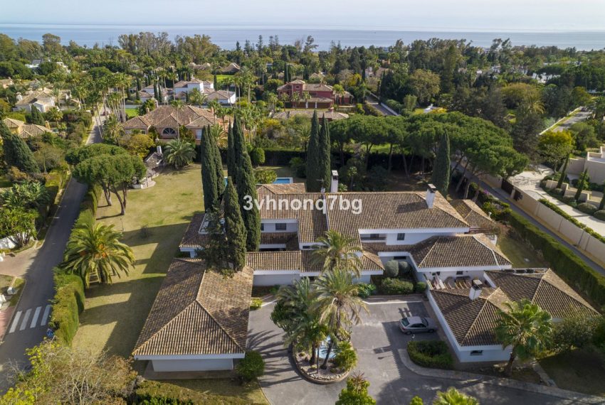 R4631692-Villa-For-Sale-Guadalmina-Baja-Detached-11-Beds-1454-Built-2