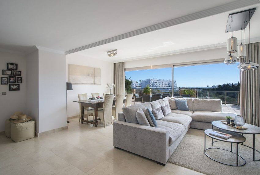 R4643731-Apartment-For-Sale-Estepona-Penthouse-3-Beds-125-Built-1