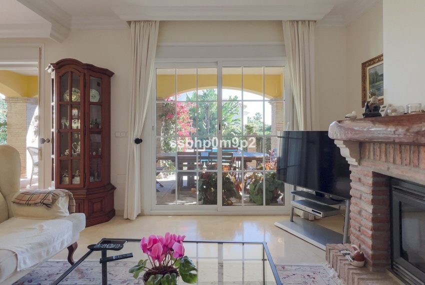 R4678342-Villa-For-Sale-Marbella-Semi-Detached-4-Beds-387-Built-11