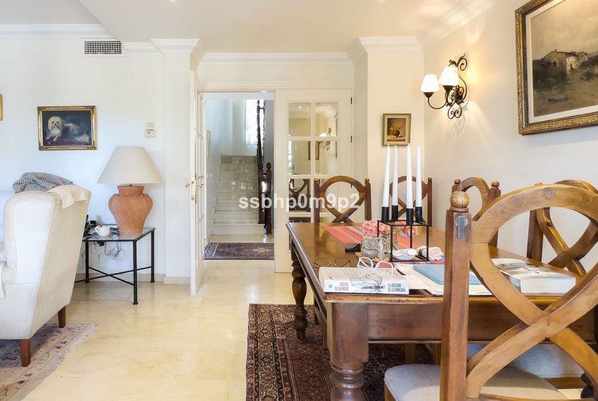 R4678342-Villa-For-Sale-Marbella-Semi-Detached-4-Beds-387-Built-16