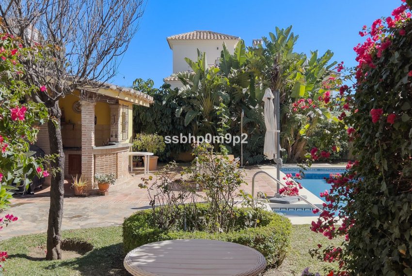 R4678342-Villa-For-Sale-Marbella-Semi-Detached-4-Beds-387-Built-5