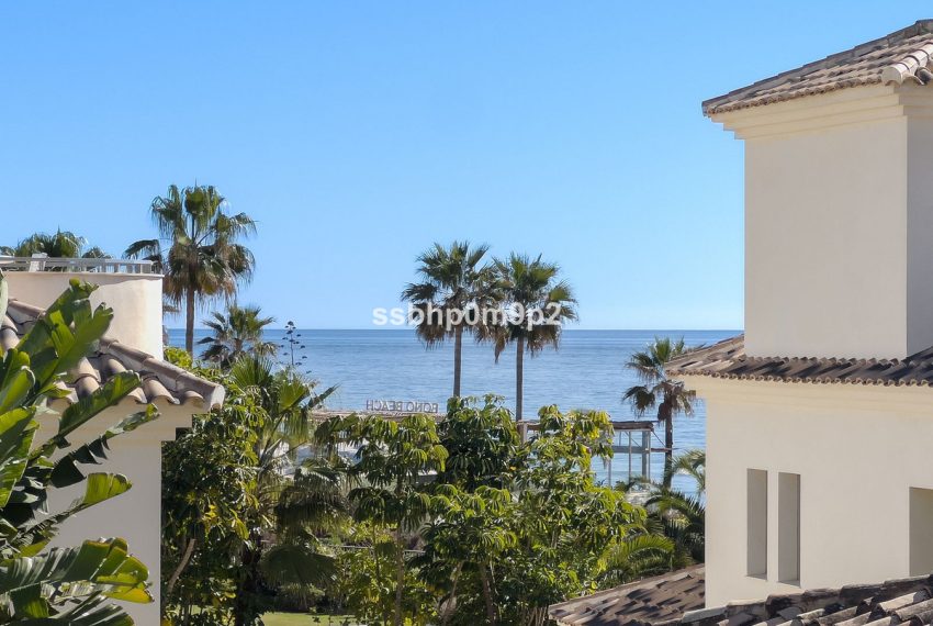 R4678342-Villa-For-Sale-Marbella-Semi-Detached-4-Beds-387-Built