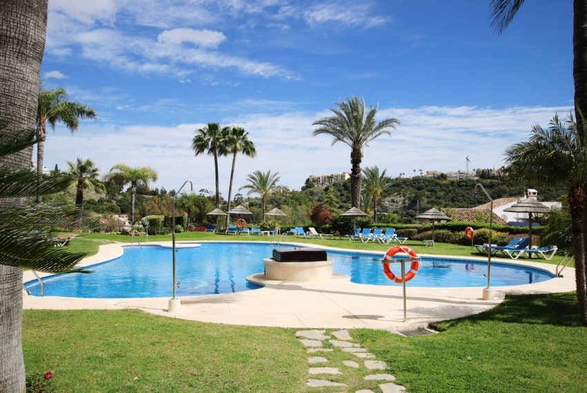 R4693900-Apartment-For-Sale-Los-Arqueros-Middle-Floor-3-Beds-116-Built