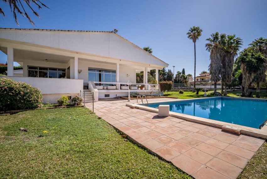 R4706245-Villa-For-Sale-Marbella-Detached-7-Beds-692-Built-4