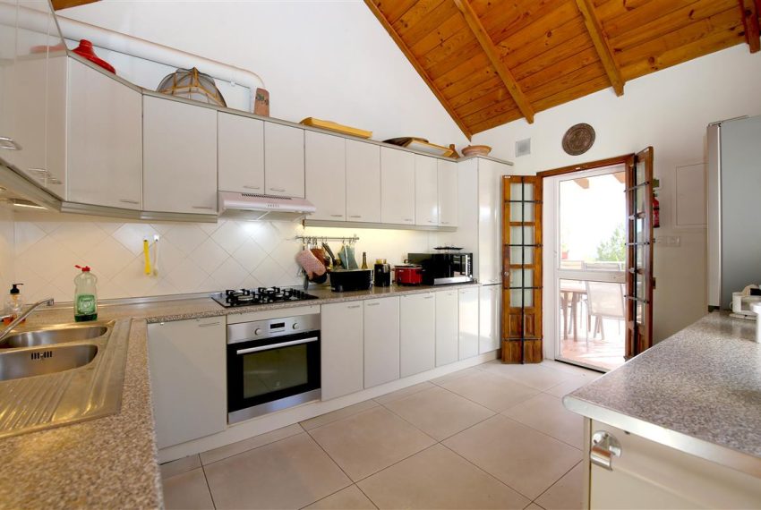 R4714012-Villa-For-Sale-Estepona-Detached-4-Beds-315-Built-5