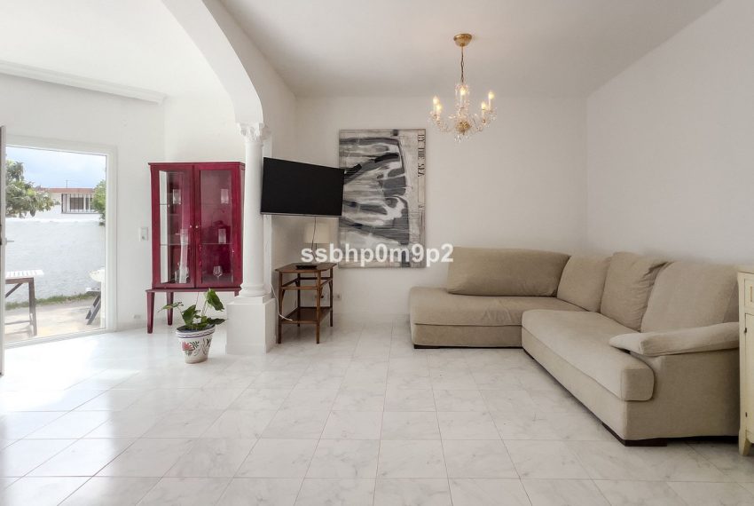 R4722112-Villa-For-Sale-Marbella-Detached-3-Beds-197-Built-5