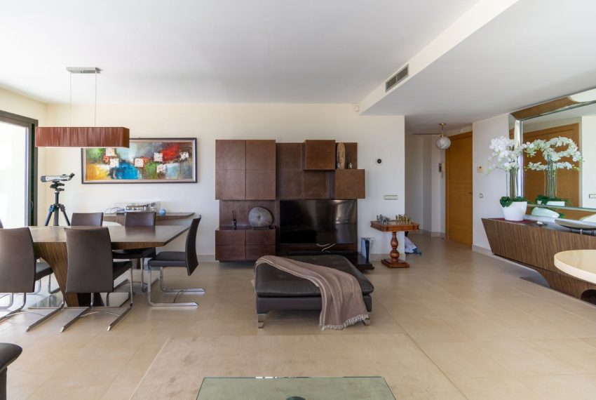 R4724869-Apartment-For-Sale-Altos-de-los-Monteros-Penthouse-3-Beds-138-Built-2