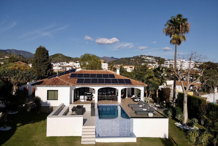 R4750042-Villa-For-Sale-Marbella-Detached-7-Beds-334-Built