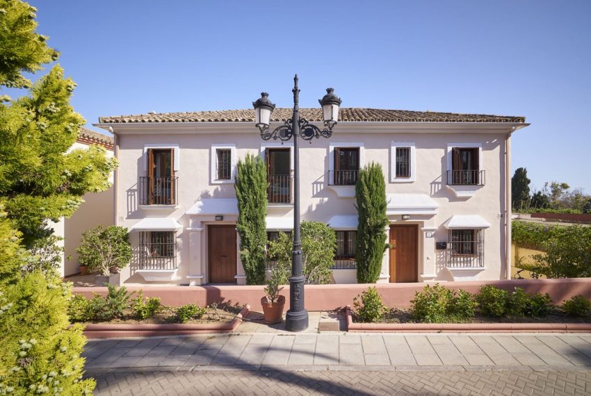 R4783900-Villa-For-Sale-The-Golden-Mile-Detached-10-Beds-470-Built