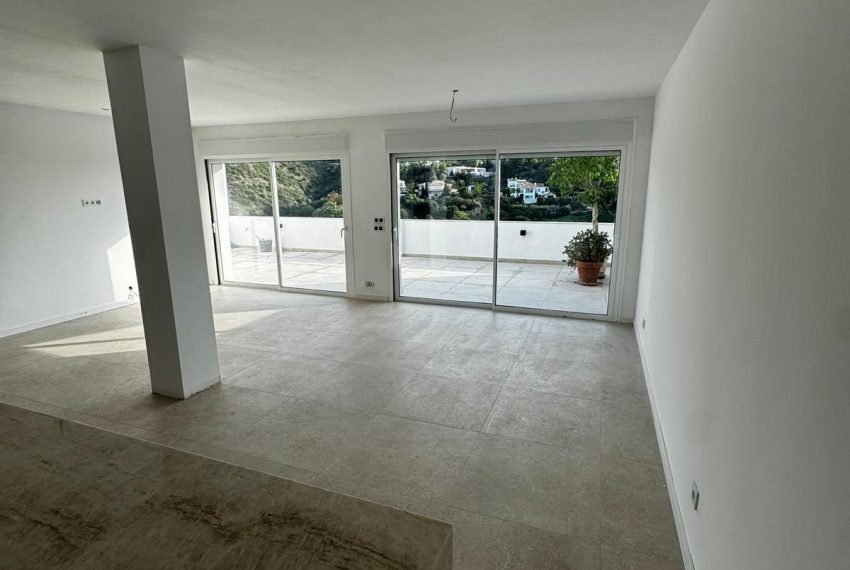 R4815049-Apartment-For-Sale-Benahavis-Ground-Floor-4-Beds-113-Built-11