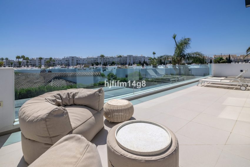 R4820602-Villa-For-Sale-San-Pedro-de-Alcantara-Detached-4-Beds-256-Built-15