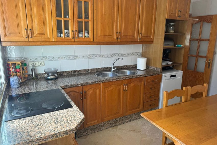 R4827040-Villa-For-Sale-El-Padron-Detached-3-Beds-150-Built-11