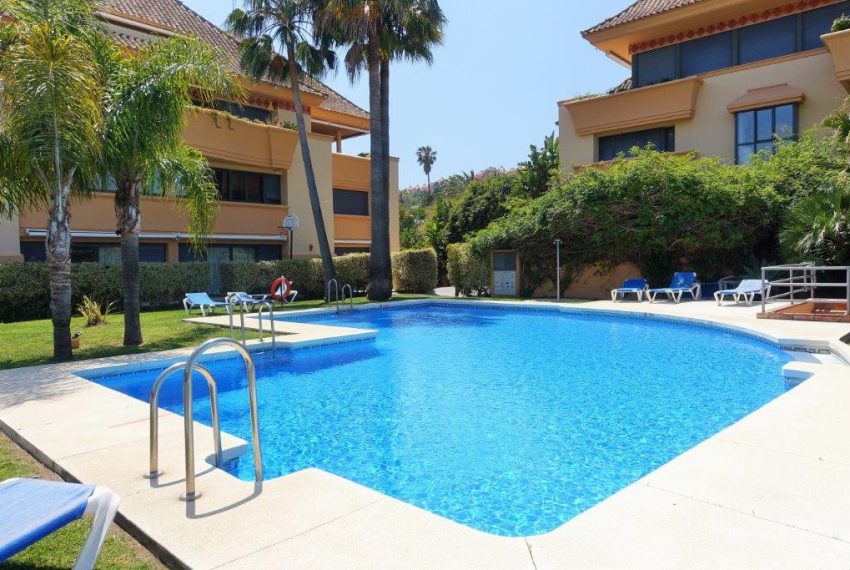 R4827244-Apartment-For-Sale-Nueva-Andalucia-Ground-Floor-2-Beds-130-Built-12