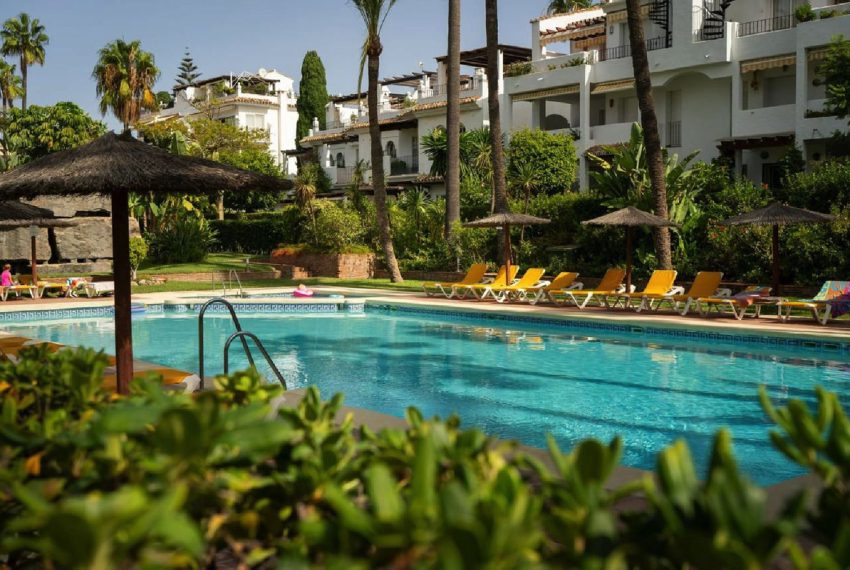 R4831999-Apartment-For-Sale-Marbella-Ground-Floor-3-Beds-190-Built