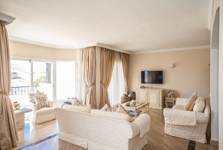 R4832023-Apartment-For-Sale-Elviria-Penthouse-3-Beds-190-Built-14