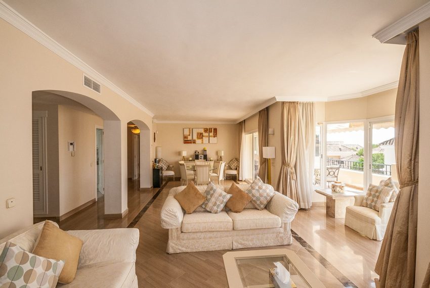 R4832023-Apartment-For-Sale-Elviria-Penthouse-3-Beds-190-Built-15