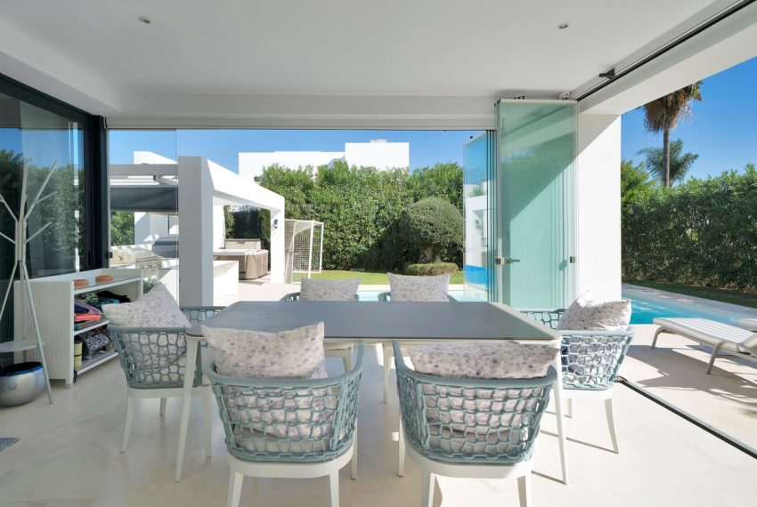 R4834645-Villa-For-Sale-El-Paraiso-Detached-6-Beds-360-Built-1