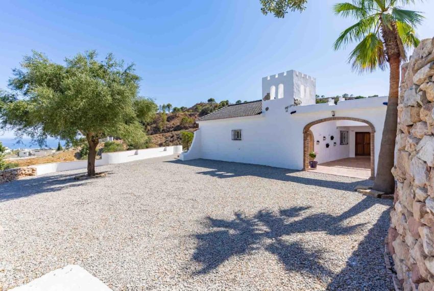 R4847554-Villa-For-Sale-Estepona-Finca-5-Beds-234-Built-18