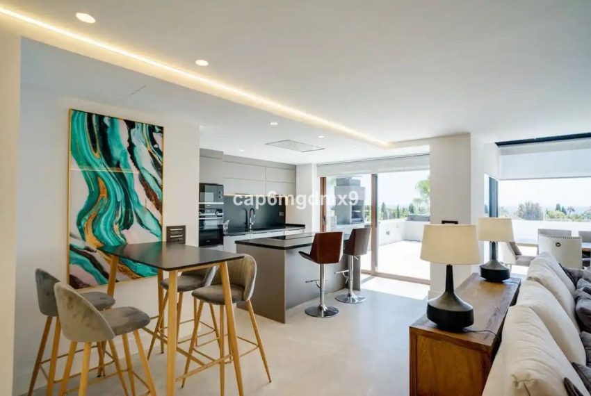 R4857997-Apartment-For-Sale-The-Golden-Mile-Penthouse-Duplex-3-Beds-145-Built-7