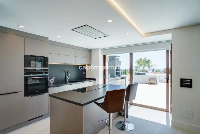 R4857997-Apartment-For-Sale-The-Golden-Mile-Penthouse-Duplex-3-Beds-145-Built-9