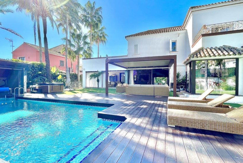 R4867387-Villa-For-Sale-Puerto-Banus-Detached-4-Beds-418-Built-3