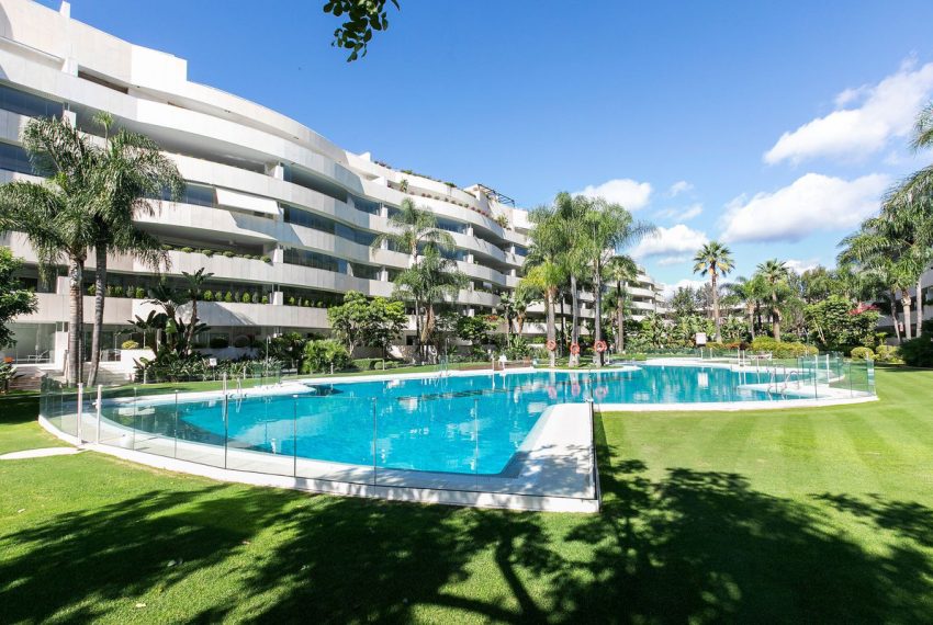 R4868449-Apartment-For-Sale-Nueva-Andalucia-Middle-Floor-2-Beds-157-Built-18