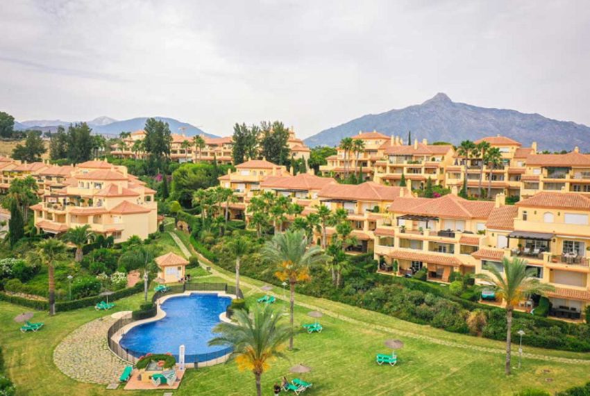 R4876645-Apartment-For-Sale-Nueva-Andalucia-Middle-Floor-2-Beds-110-Built