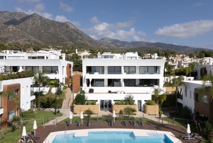 R4879927-Apartment-For-Sale-Sierra-Blanca-Penthouse-Duplex-4-Beds-405-Built-3