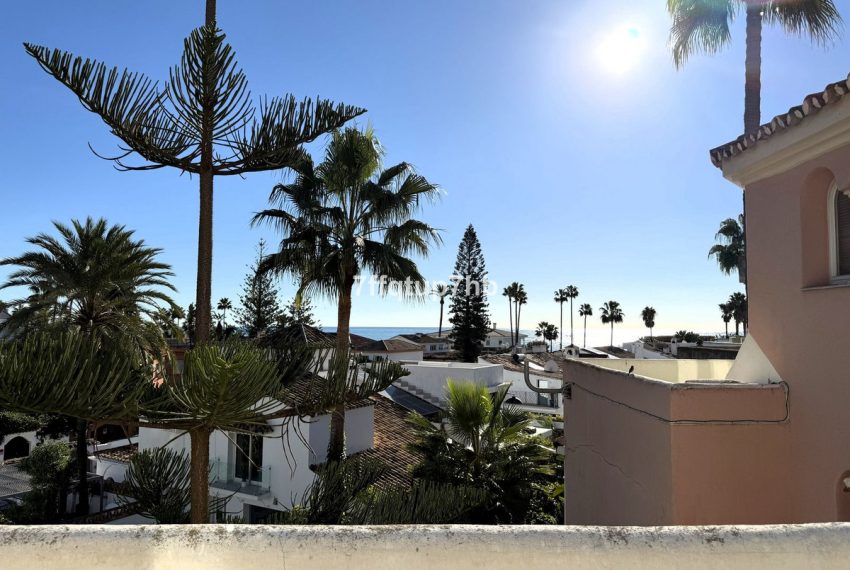 R4893688-Townhouse-For-Sale-Puerto-Banus-Terraced-6-Beds-220-Built-11