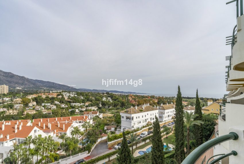 R4894528-Apartment-For-Sale-Nueva-Andalucia-Middle-Floor-2-Beds-111-Built-1