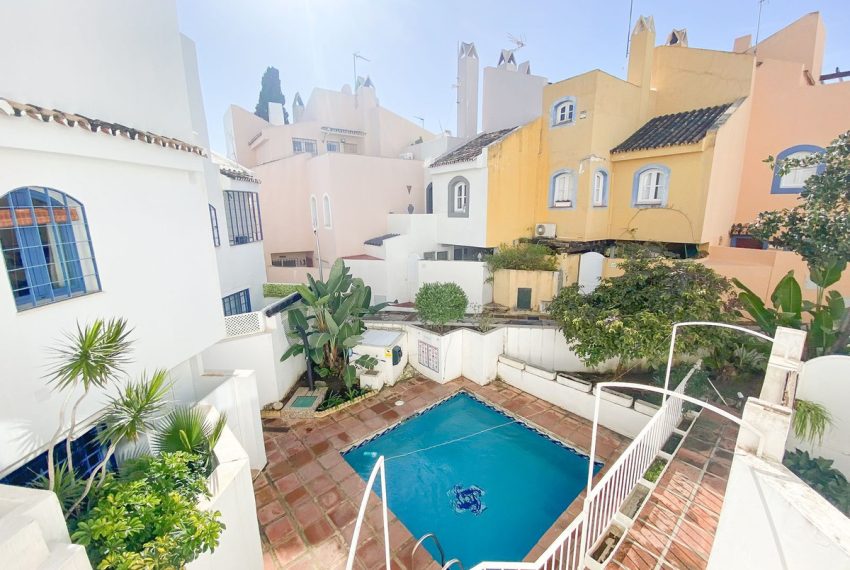 R4899031-Townhouse-For-Sale-Nueva-Andalucia-Terraced-4-Beds-198-Built-11