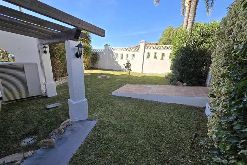 R4904404-Villa-For-Sale-Marbella-Detached-4-Beds-504-Built-17