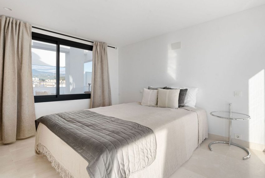 R4904443-Apartment-For-Sale-Estepona-Penthouse-3-Beds-76-Built-14