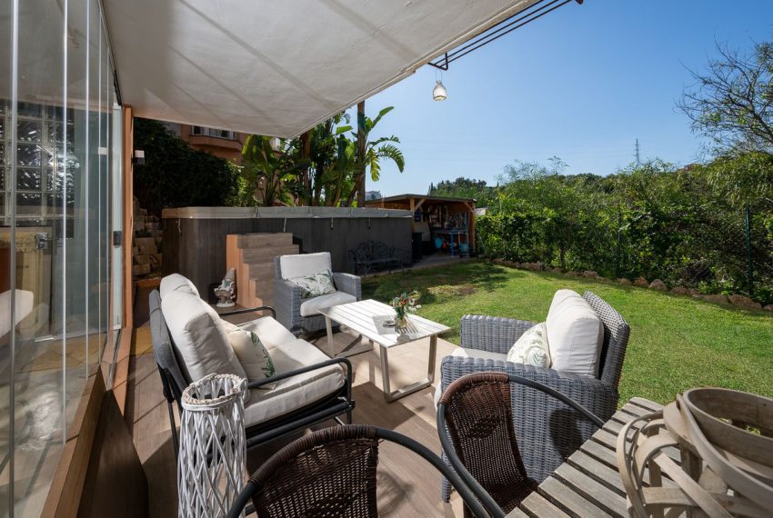 R4905901-Villa-For-Sale-Estepona-Semi-Detached-4-Beds-262-Built-13