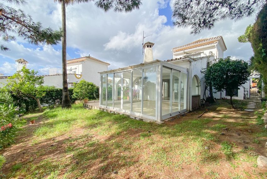 R4908952-Villa-For-Sale-Calahonda-Detached-3-Beds-145-Built-1