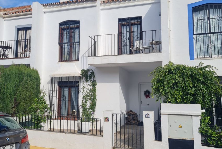 R4909306-Townhouse-For-Sale-Benahavis-Terraced-3-Beds-130-Built