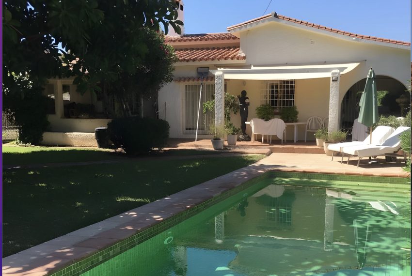 R4913401-Villa-For-Sale-San-Pedro-de-Alcantara-Detached-3-Beds-119-Built