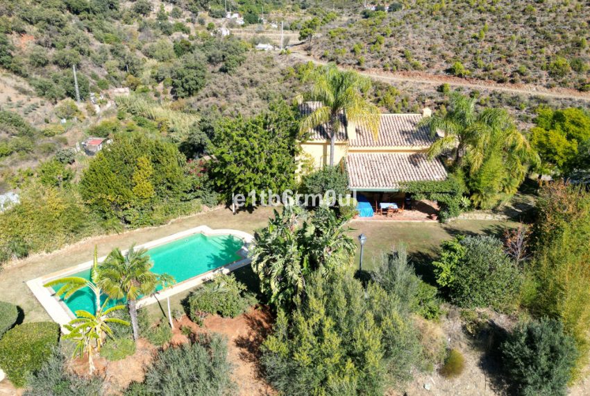 R4913407-Villa-For-Sale-Ojen-Finca-4-Beds-375-Built-11