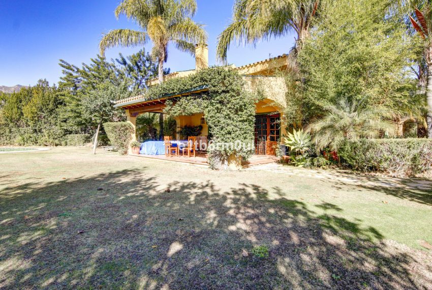 R4913407-Villa-For-Sale-Ojen-Finca-4-Beds-375-Built-8