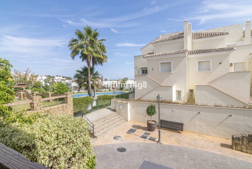 R4914115-Apartment-For-Sale-Nueva-Andalucia-Ground-Floor-2-Beds-91-Built-1