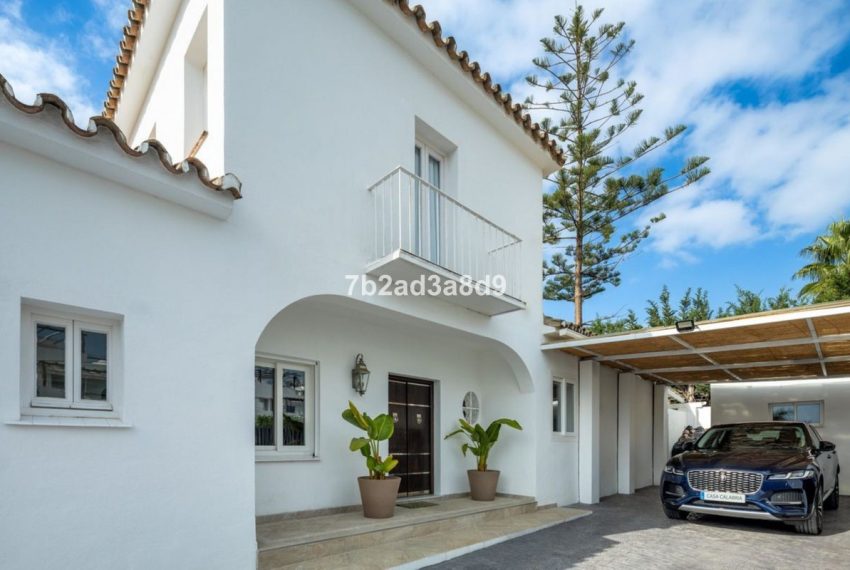 R4918165-Villa-For-Sale-New-Golden-Mile-Detached-4-Beds-304-Built-1