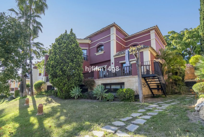 R4918387-Villa-For-Sale-The-Golden-Mile-Detached-6-Beds-686-Built-1