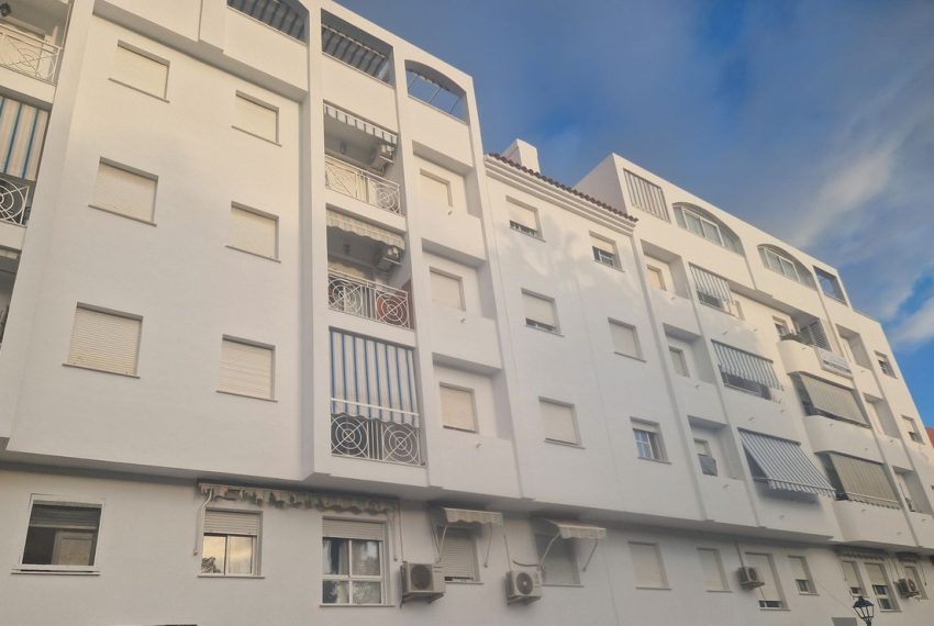 R4921903-Apartment-For-Sale-San-Pedro-de-Alcantara-Middle-Floor-3-Beds-93-Built