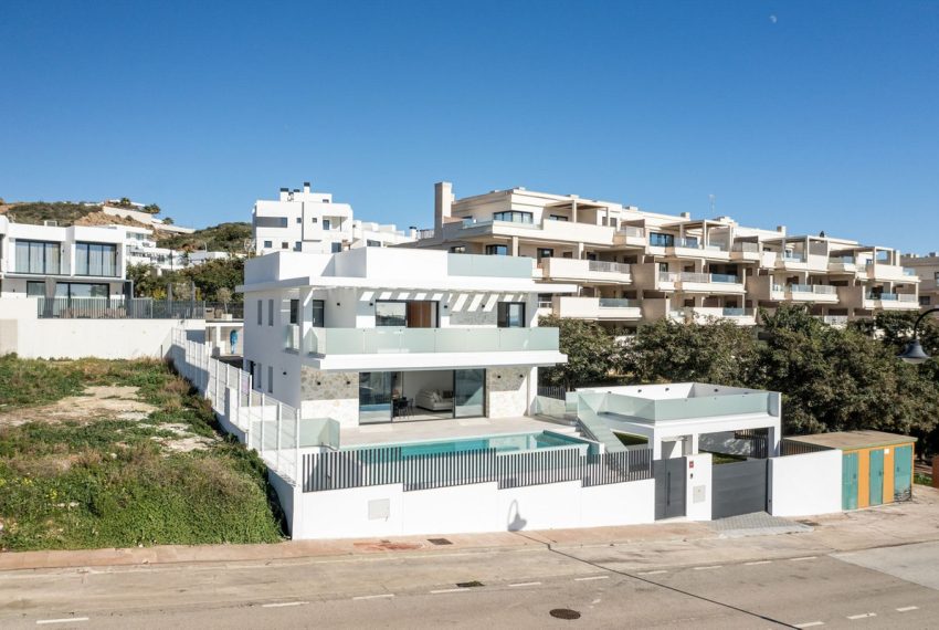 R4922095-Villa-For-Sale-La-Cala-de-Mijas-Detached-6-Beds-320-Built-1